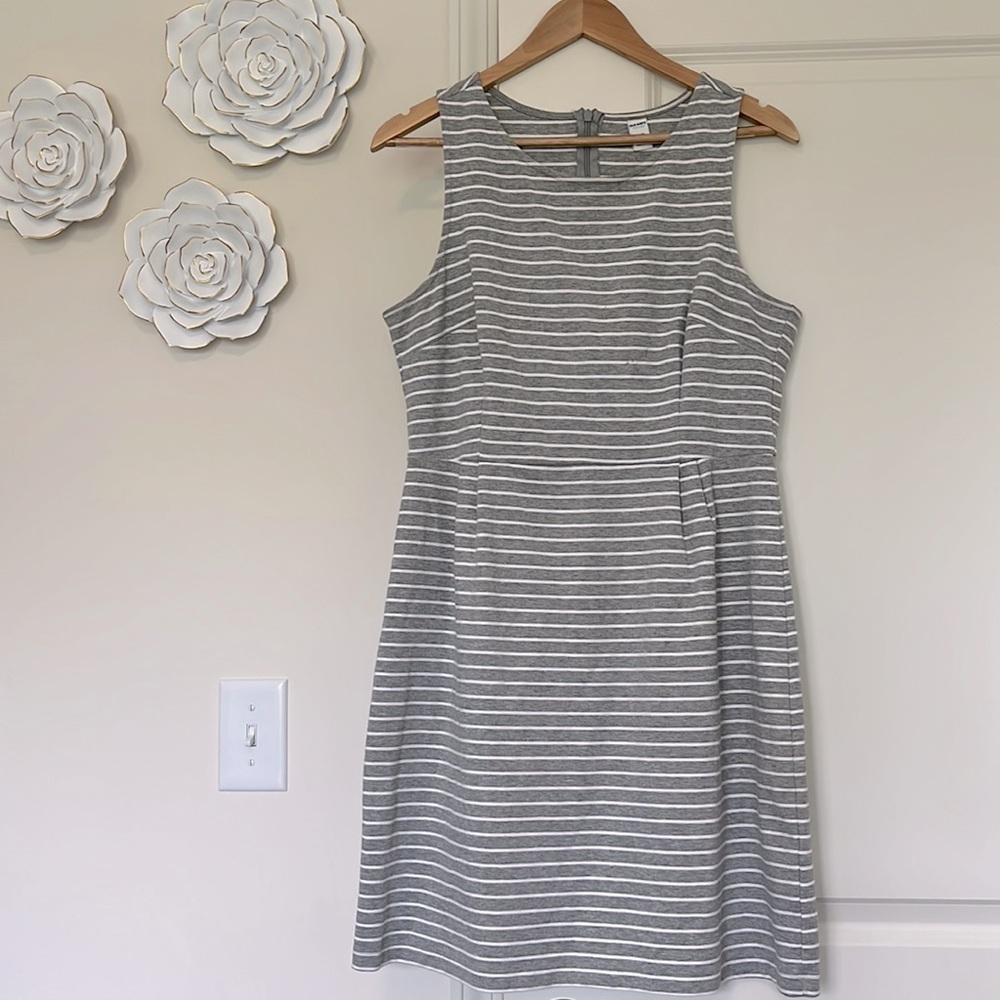 Old Navy Pleated Gray and White Striped Dress